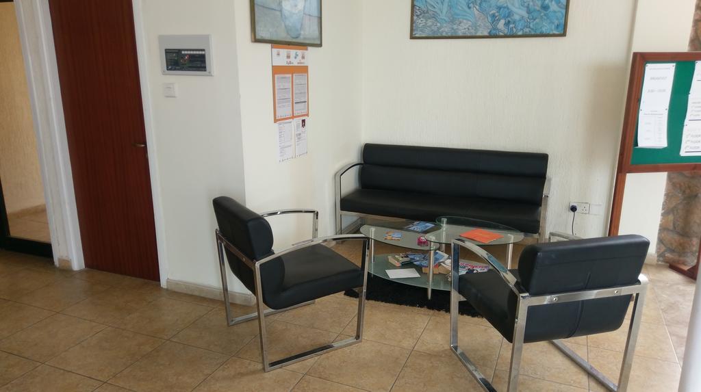 New York Plaza Hotel Apartments Paphos Exterior foto